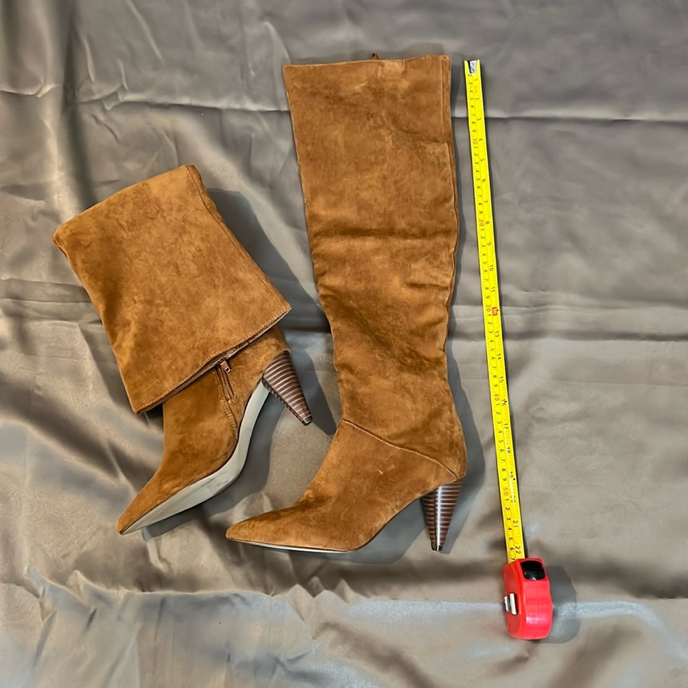 Tall Knee High Boot Forever 21 BEAUTIFUL!